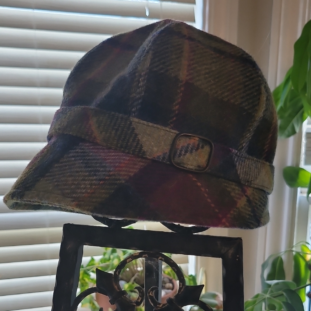 Mucros weavers  Womens Hat Green/Purple Tweed Clodagh 100% Wool Ireland NWOT